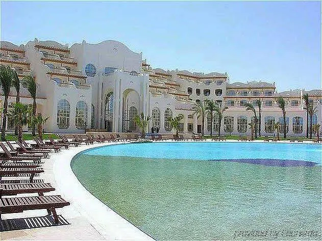 Campiglione Hotel Assise 3*,